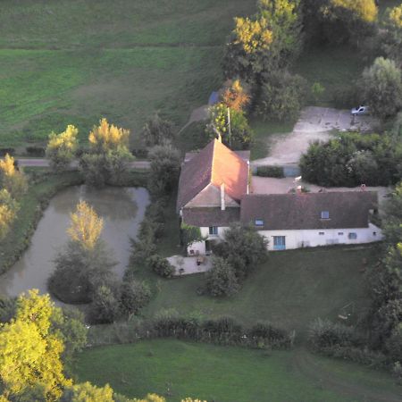 Domaine De Varenne Bed & Breakfast Saint-Amand-en-Puisaye Exterior photo
