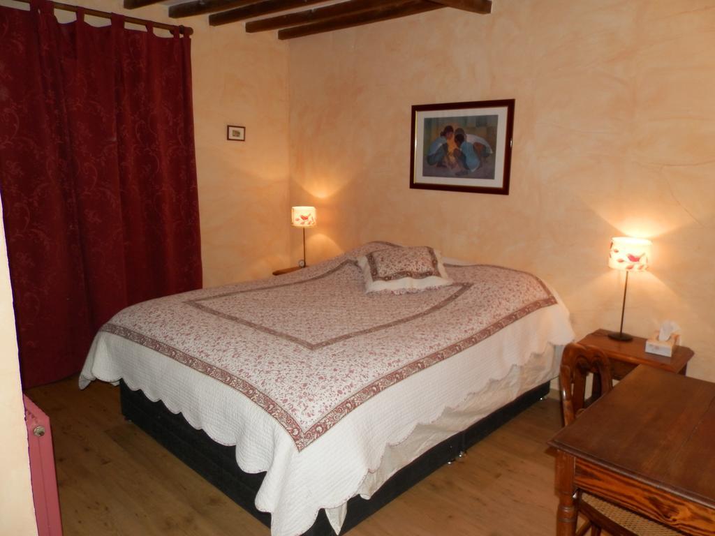 Domaine De Varenne Bed & Breakfast Saint-Amand-en-Puisaye Exterior photo