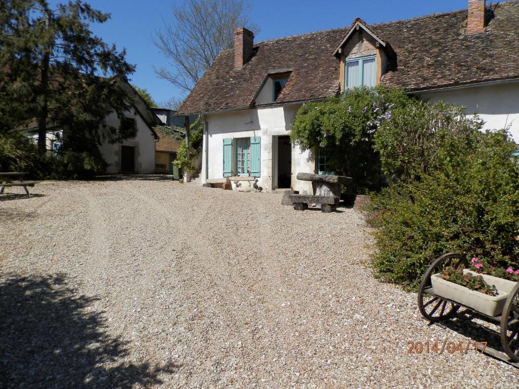 Domaine De Varenne Bed & Breakfast Saint-Amand-en-Puisaye Exterior photo