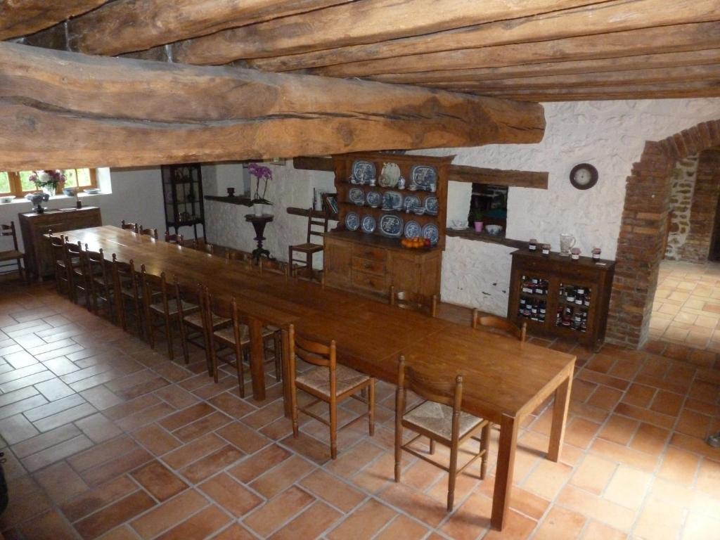 Domaine De Varenne Bed & Breakfast Saint-Amand-en-Puisaye Exterior photo