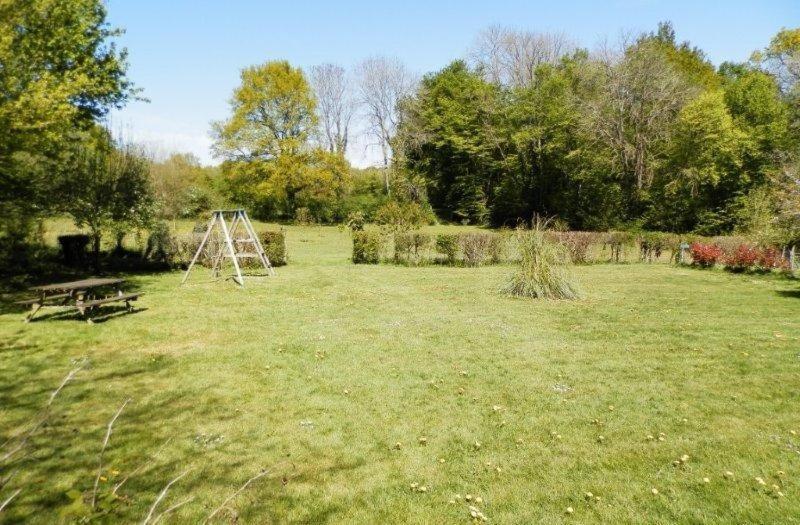 Domaine De Varenne Bed & Breakfast Saint-Amand-en-Puisaye Exterior photo